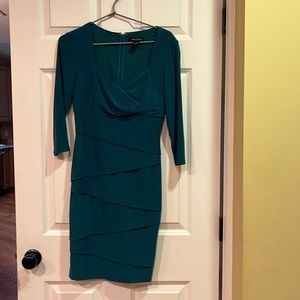 White House black market cocktail dress size 4 green